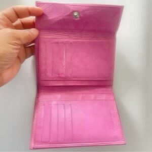 PINK LAMBSKIN LEATHER TRIFOLD WALLET CARDS SLOTS AND POCKET PRELOVED